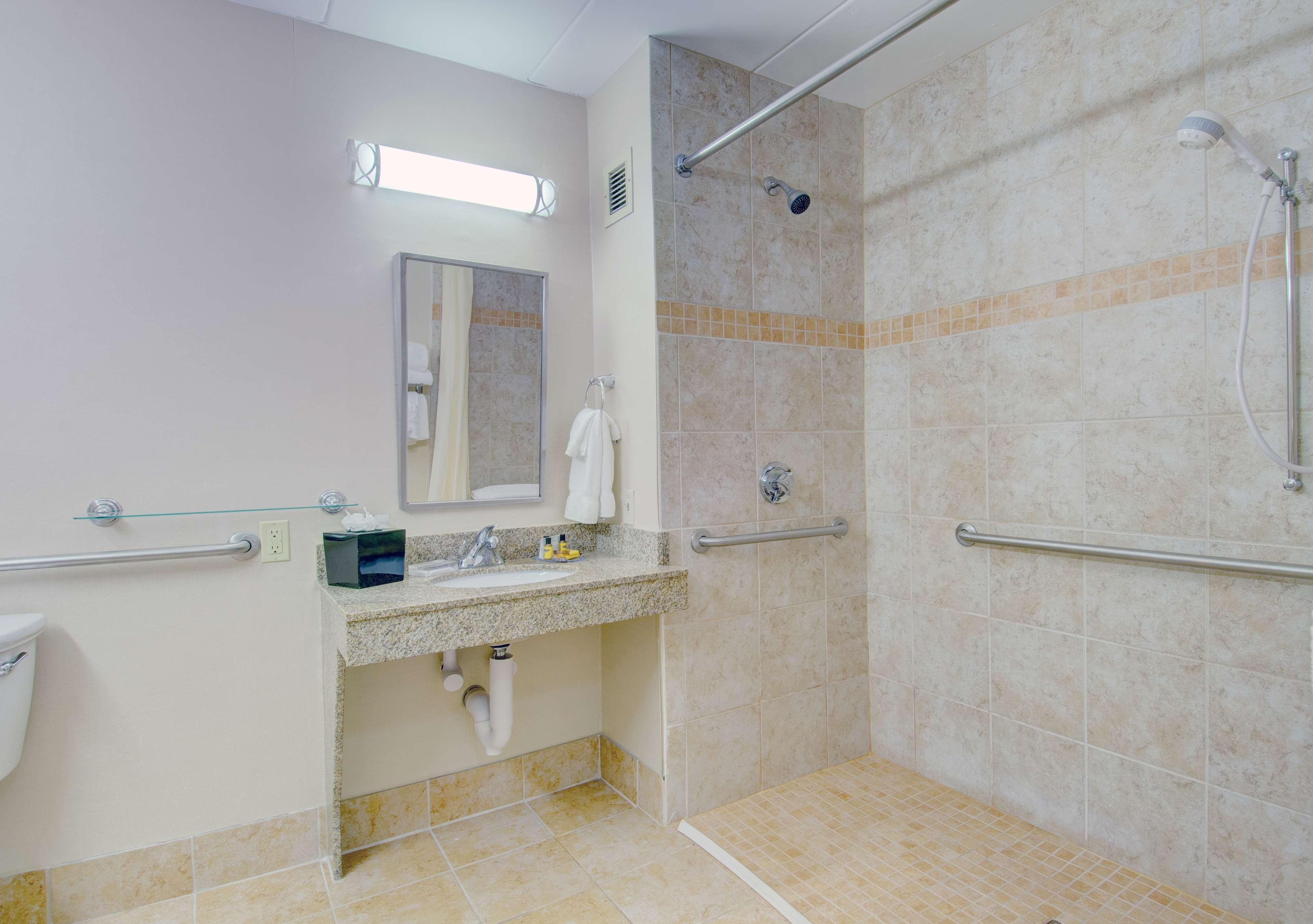 Best Western Plus Waltham Boston Esterno foto