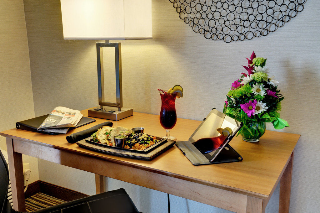 Best Western Plus Waltham Boston Esterno foto
